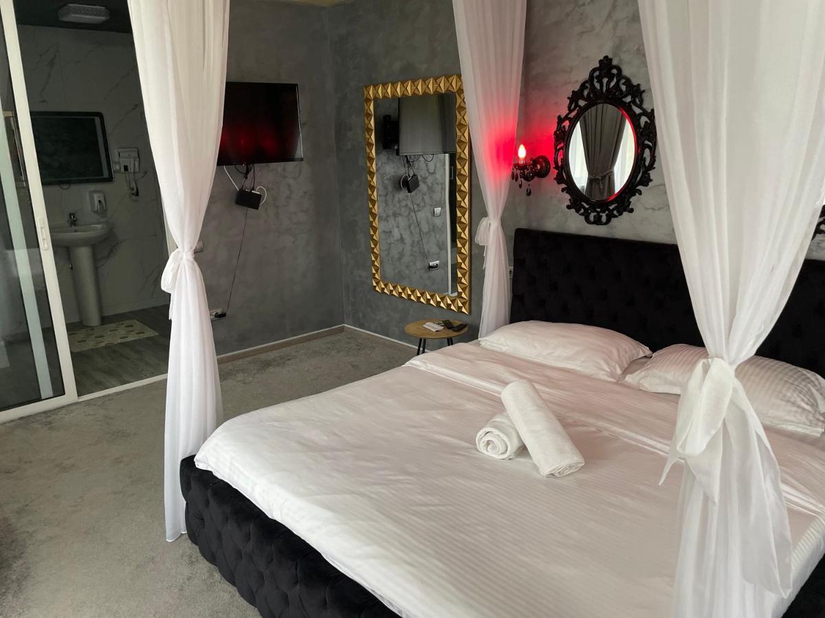 Hotel La Protap Călimăneşti Extérieur photo