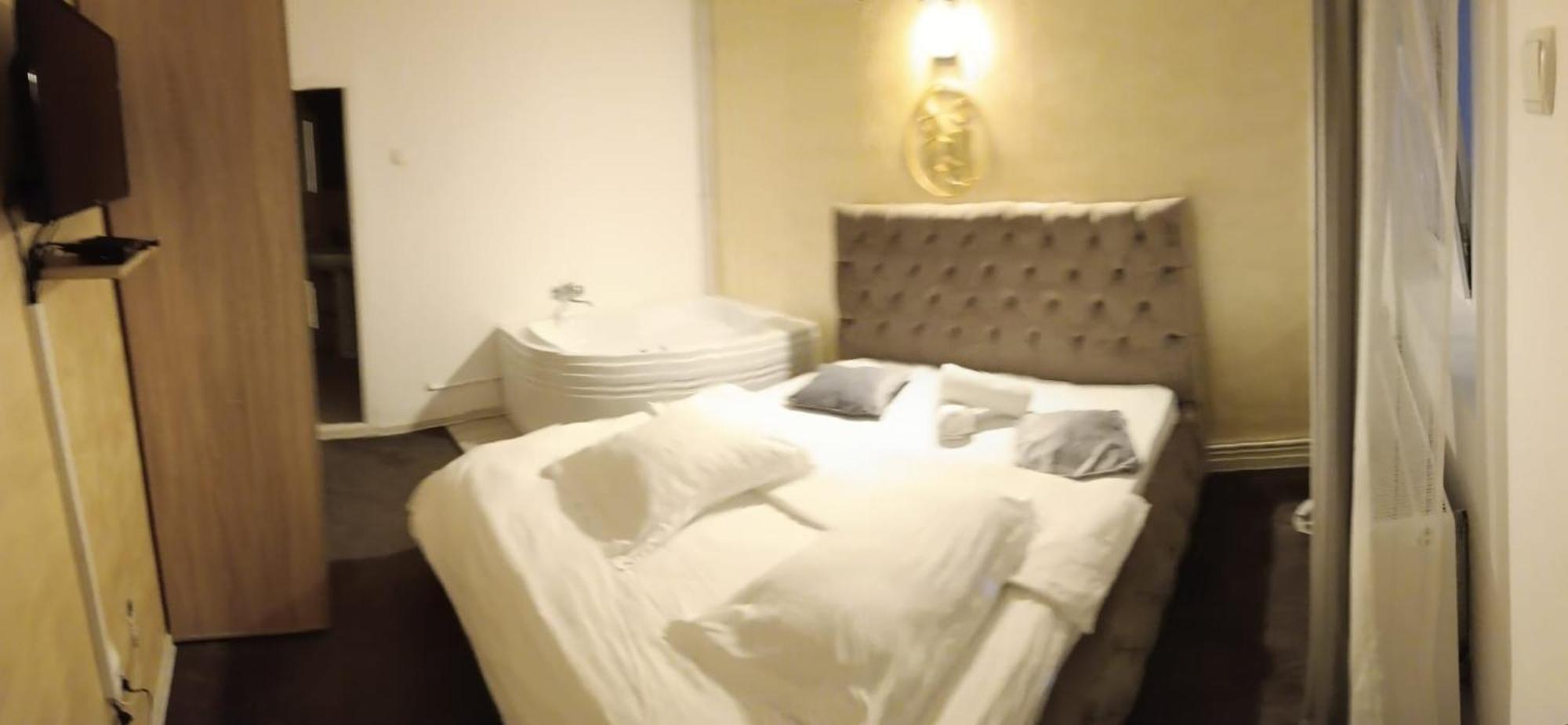 Hotel La Protap Călimăneşti Extérieur photo